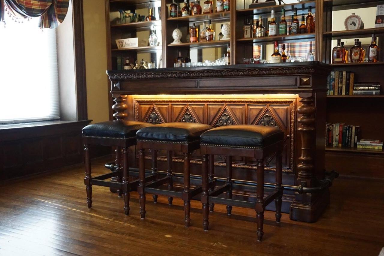 Louisville Bourbon Inn Exteriör bild
