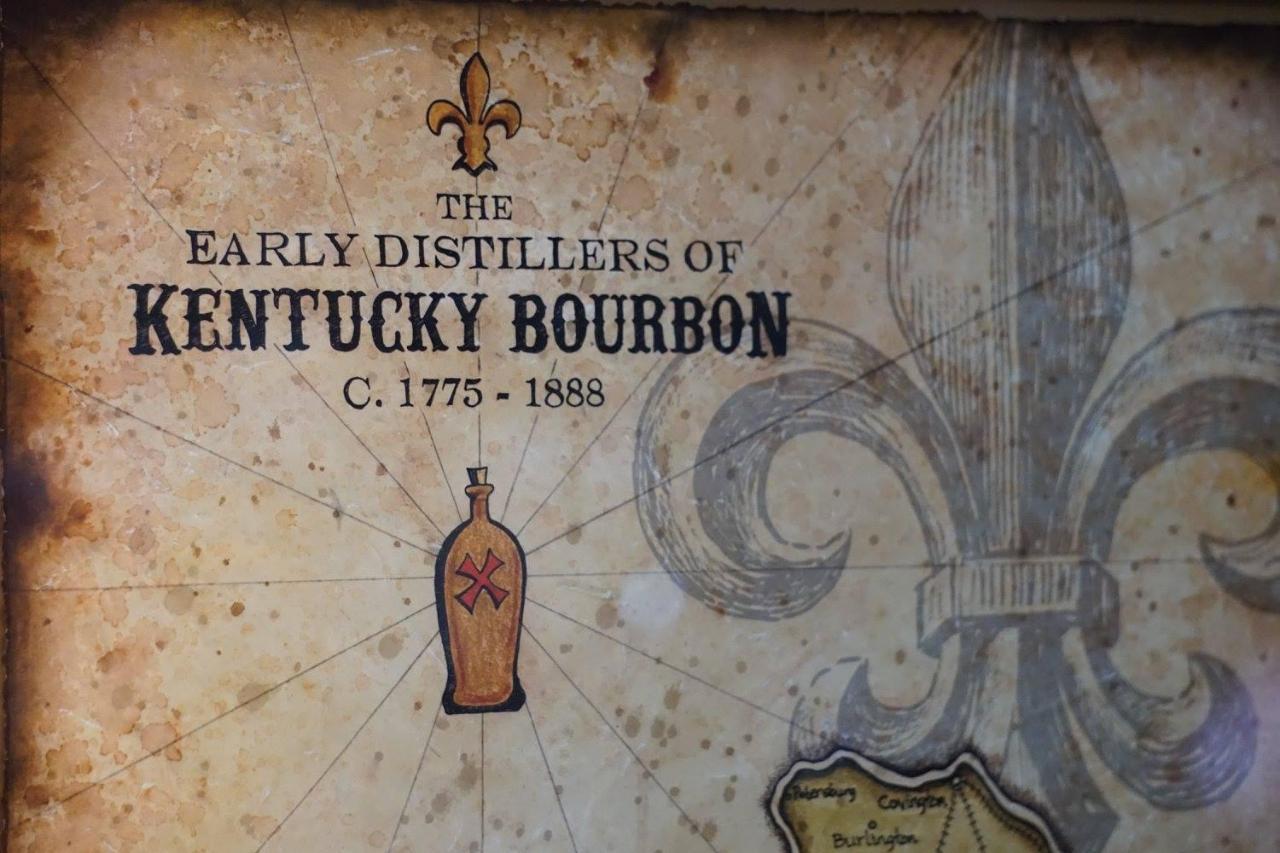 Louisville Bourbon Inn Exteriör bild